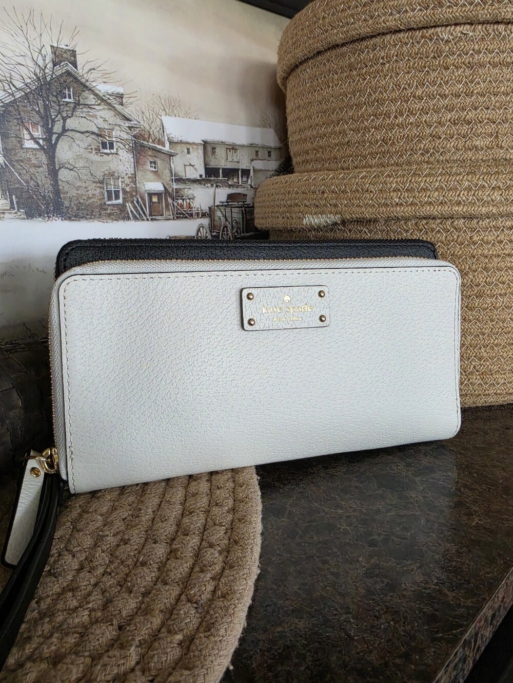 kate spade white and black zip-around wristlet wallet